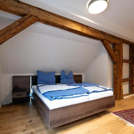 Apartament - Barrierefrei - Im Sanierten Gutshof *