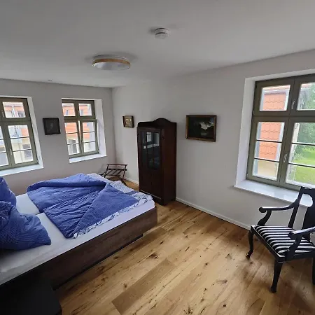 Apartmán - Barrierefrei - Im Sanierten Gutshof Lalendorf