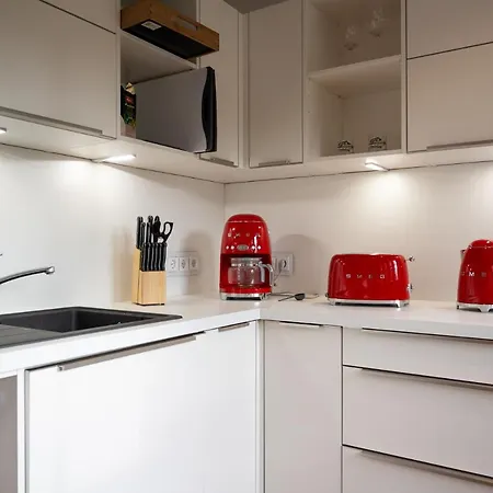 - Barrierefrei - Im Sanierten Gutshof Apartament Lalendorf