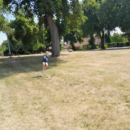 - Barrierefrei - Im Sanierten Gutshof Apartament