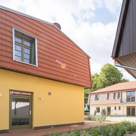 Apartmán - Barrierefrei - Im Sanierten Gutshof *