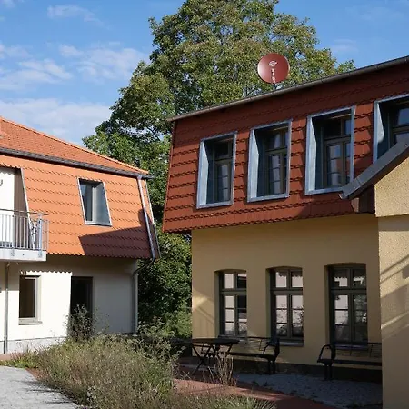 - Barrierefrei - Im Sanierten Gutshof * Lalendorf