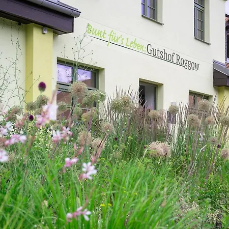 - Barrierefrei - Im Sanierten Gutshof Lalendorf