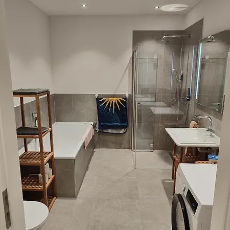 - Barrierefrei - Im Sanierten Gutshof Lalendorf