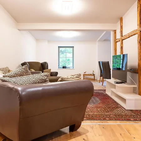 Apartmán - Barrierefrei - Im Sanierten Gutshof