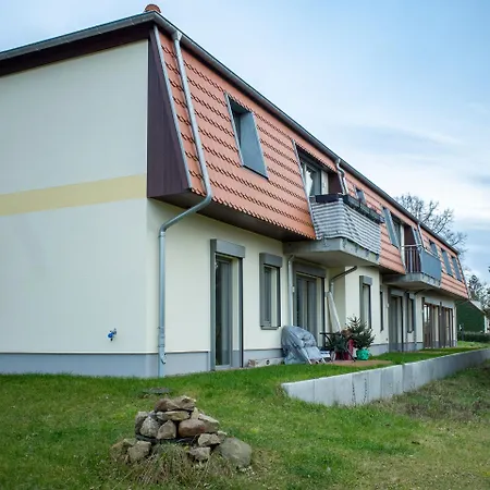 Lejlighed - Barrierefrei - Im Sanierten Gutshof Lalendorf