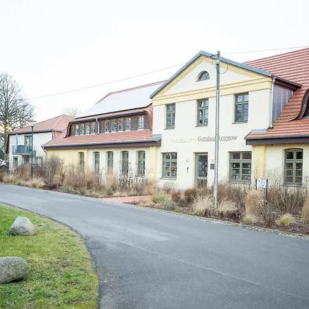 - Barrierefrei - Im Sanierten Gutshof Lalendorf