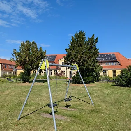 - Barrierefrei - Im Sanierten Gutshof Apartmán Lalendorf