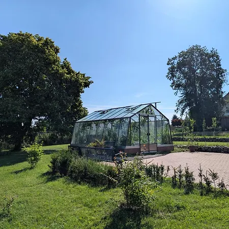 Apartament - Barrierefrei - Im Sanierten Gutshof *