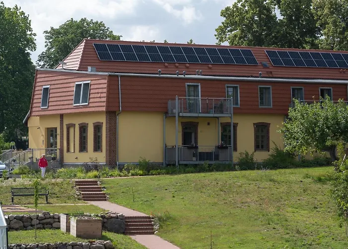 Apartment - Barrierefrei - Im Sanierten Gutshof *
