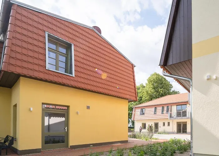 Apartment - Barrierefrei - Im Sanierten Gutshof *