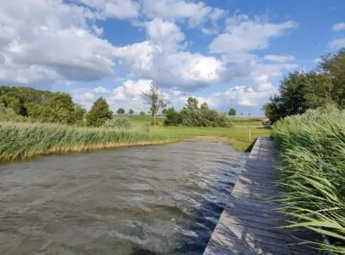 - Barrierefrei - Im Sanierten Gutshof Apartment Lalendorf