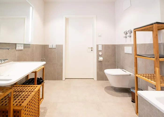 - Barrierefrei - Im Sanierten Gutshof Apartment