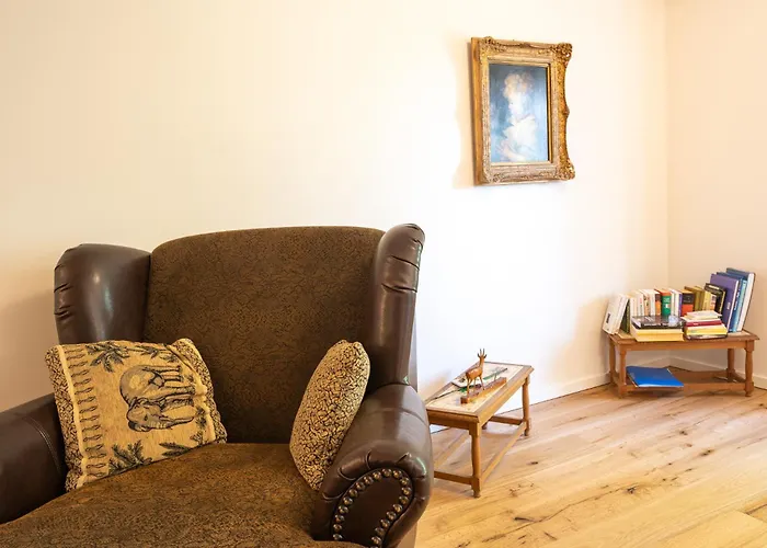 - Barrierefrei - Im Sanierten Gutshof Apartment