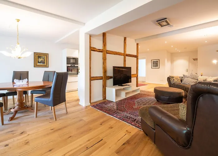 Apartment - Barrierefrei - Im Sanierten Gutshof *