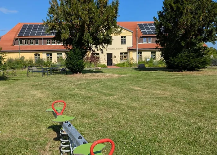 Apartment - Barrierefrei - Im Sanierten Gutshof Lalendorf